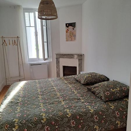 Appartement Calme Dans Maisonnette Graulhet Esterno foto