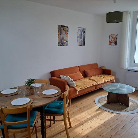 Appartement Calme Dans Maisonnette Graulhet Esterno foto