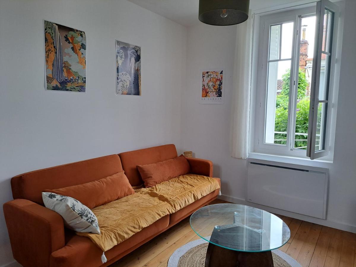 Appartement Calme Dans Maisonnette Graulhet Esterno foto