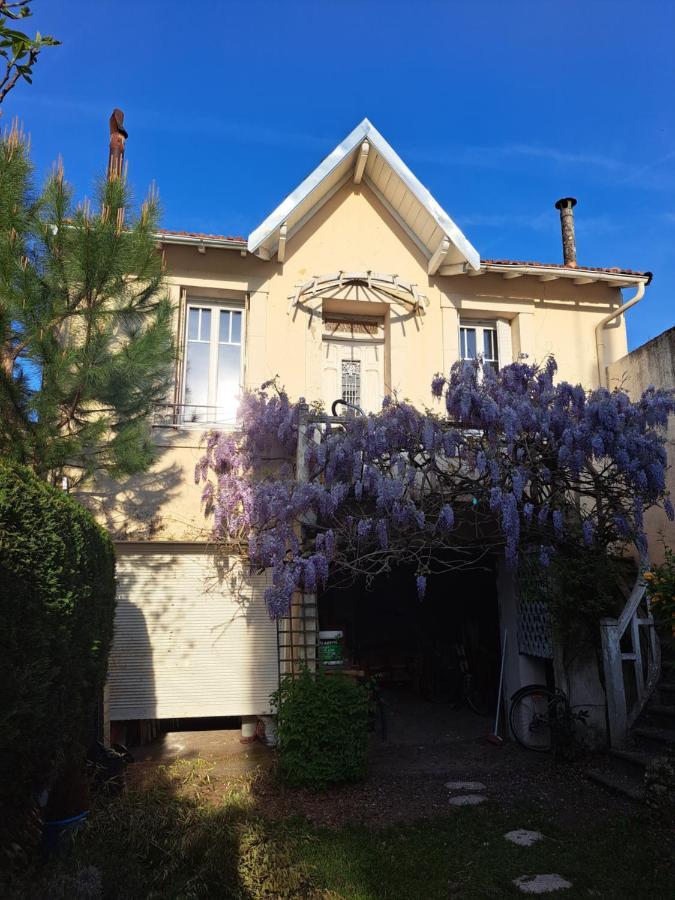 Appartement Calme Dans Maisonnette Graulhet Esterno foto